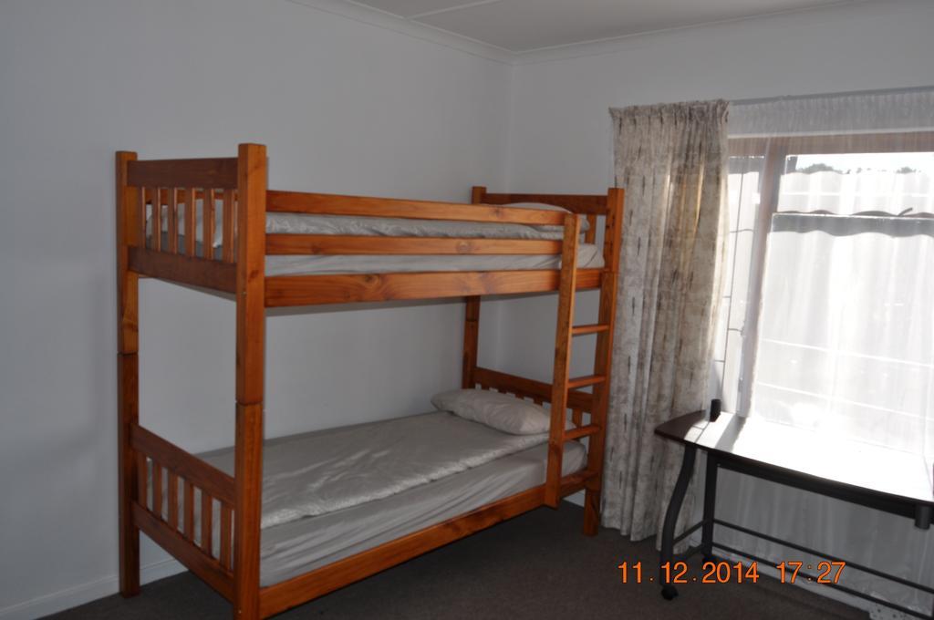 Backpacker Apartments プレッテンバーグ・ベイ エクステリア 写真