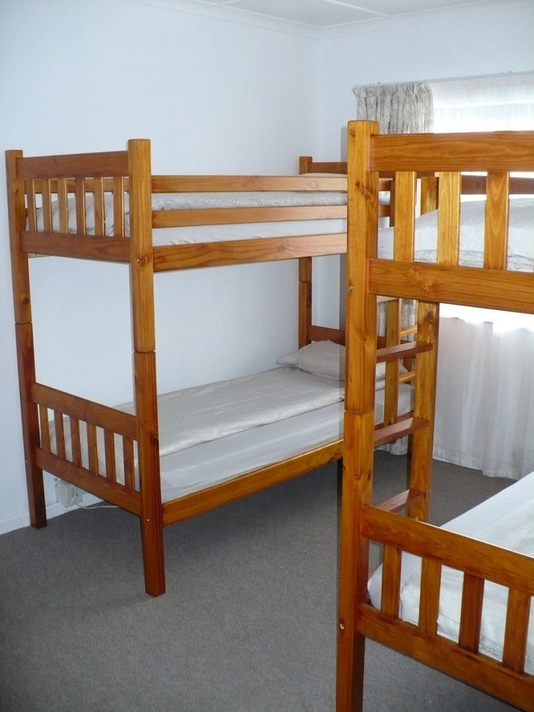 Backpacker Apartments プレッテンバーグ・ベイ エクステリア 写真