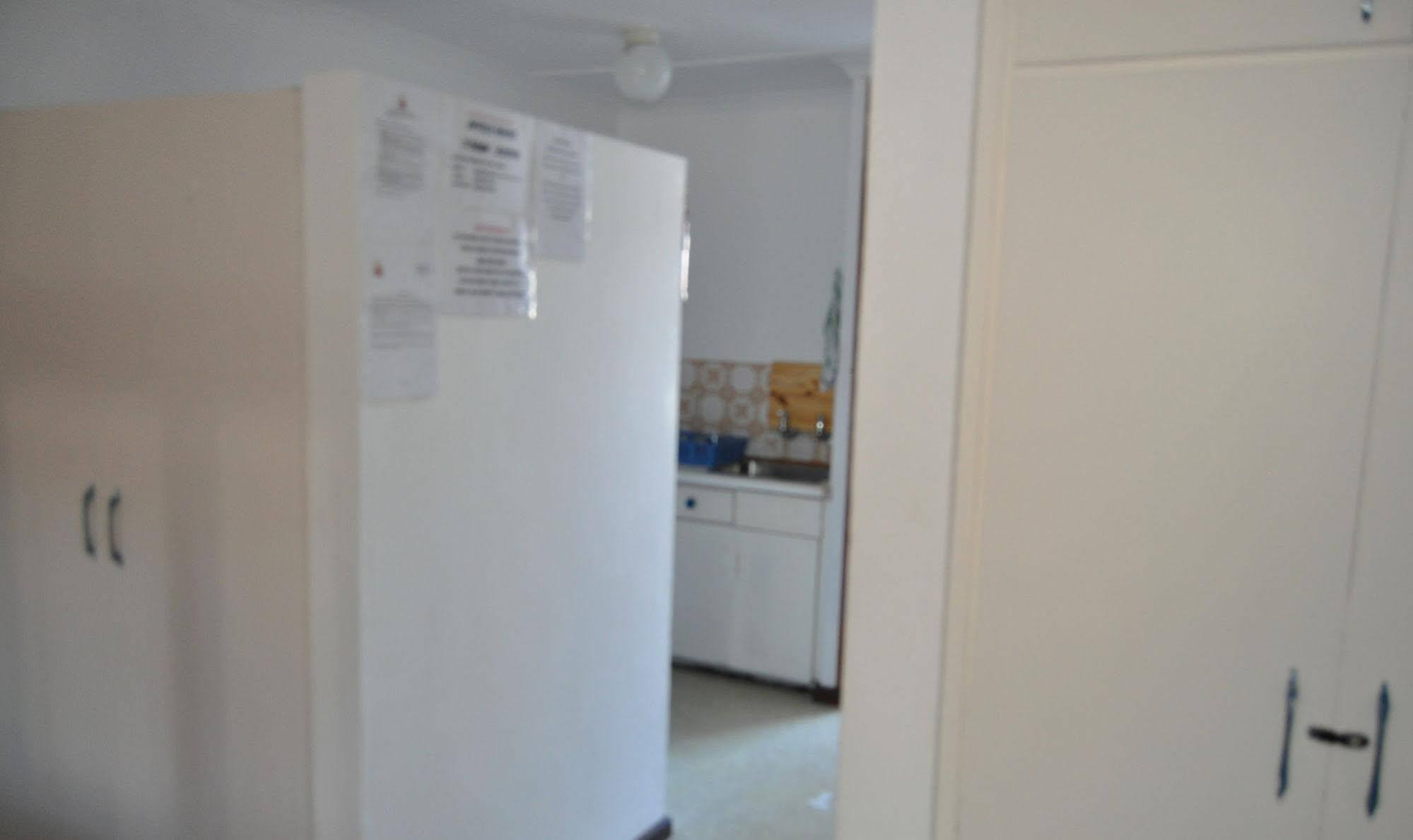 Backpacker Apartments プレッテンバーグ・ベイ エクステリア 写真