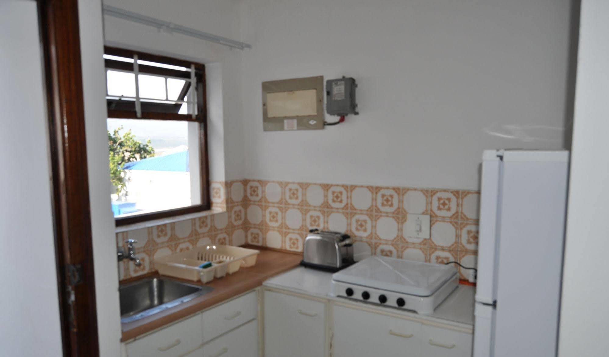 Backpacker Apartments プレッテンバーグ・ベイ エクステリア 写真