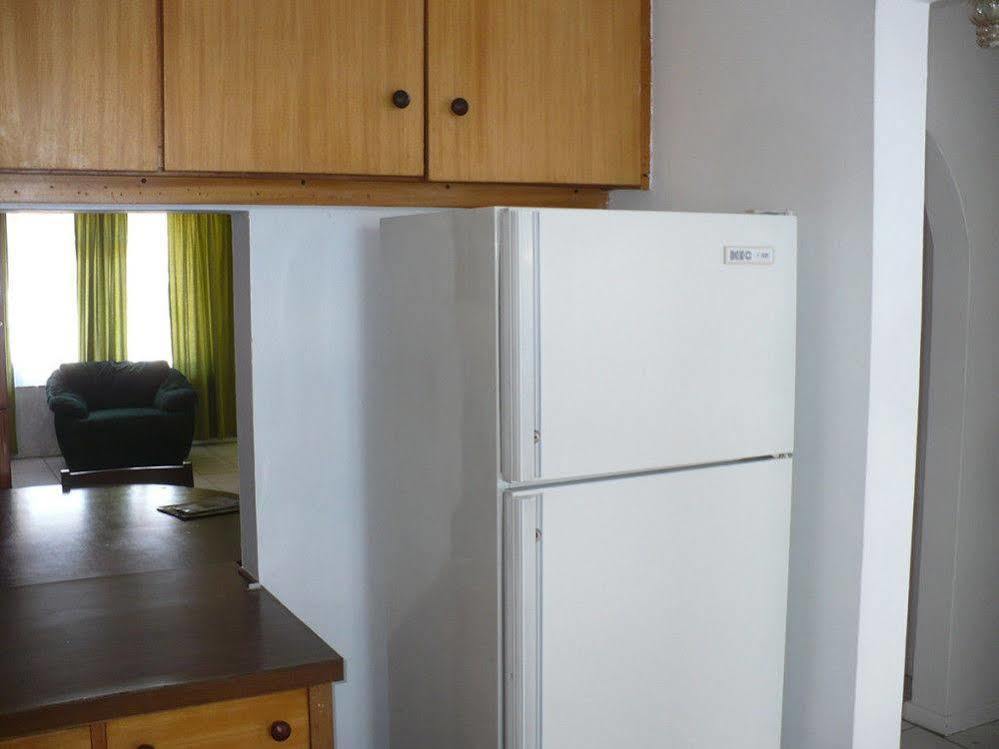 Backpacker Apartments プレッテンバーグ・ベイ エクステリア 写真