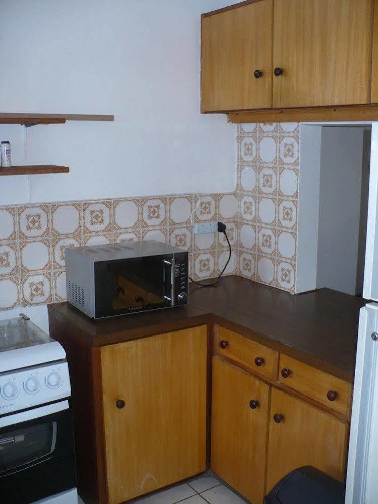 Backpacker Apartments プレッテンバーグ・ベイ エクステリア 写真