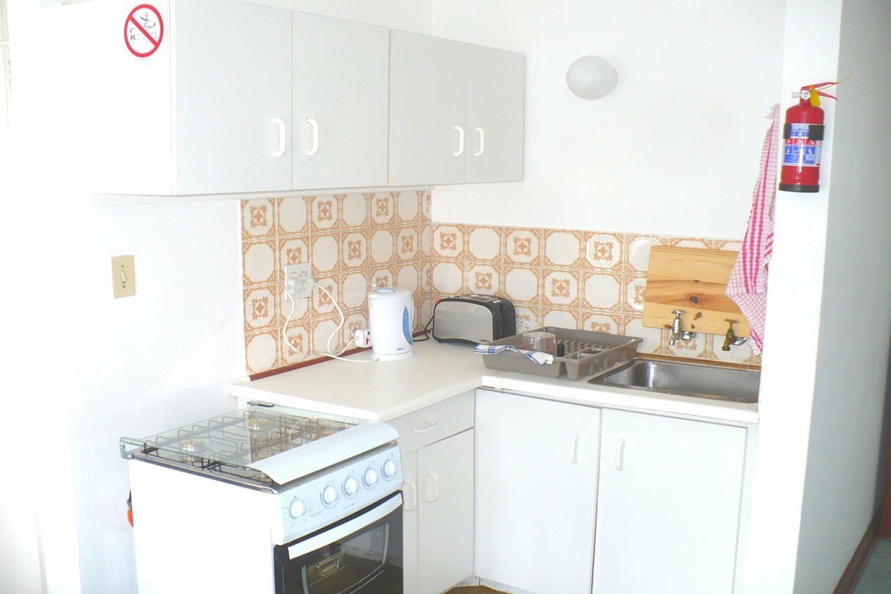 Backpacker Apartments プレッテンバーグ・ベイ エクステリア 写真