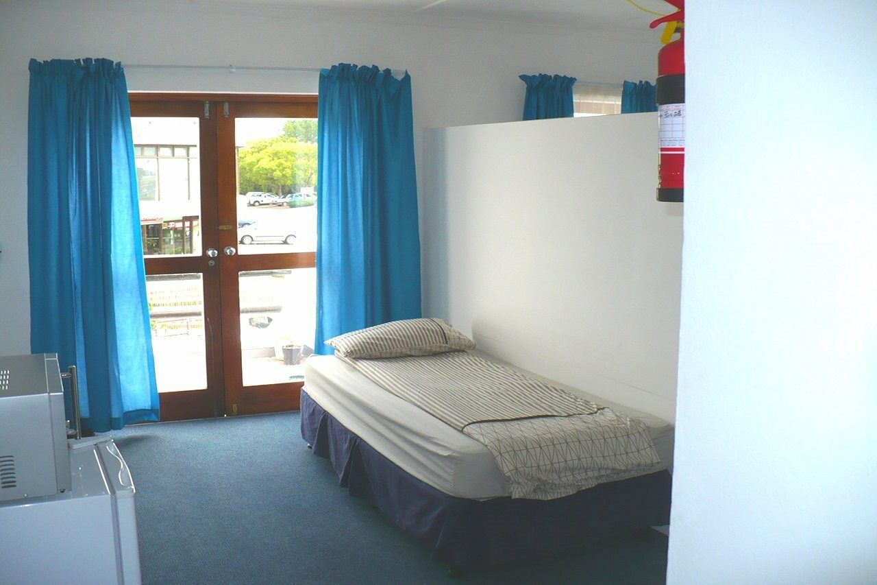 Backpacker Apartments プレッテンバーグ・ベイ エクステリア 写真