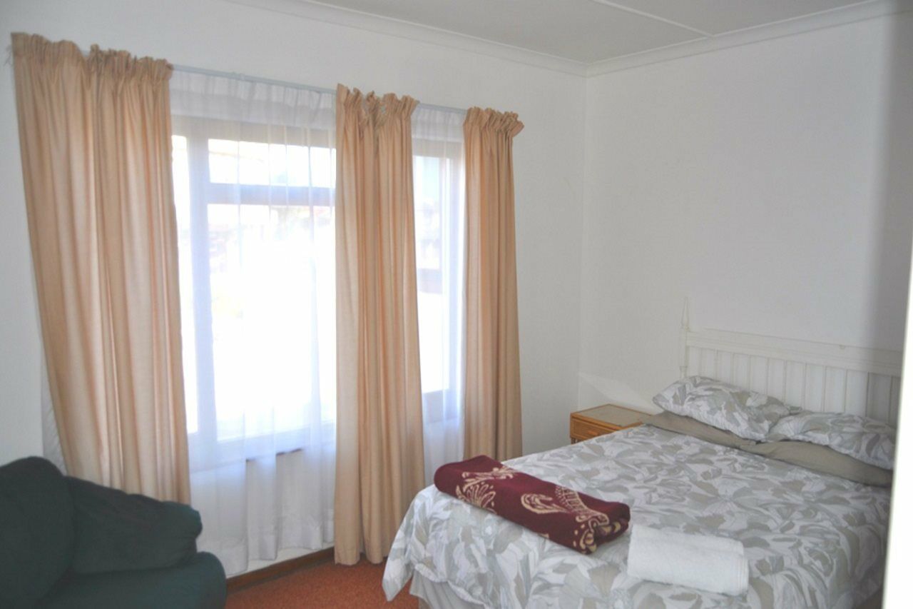 Backpacker Apartments プレッテンバーグ・ベイ エクステリア 写真